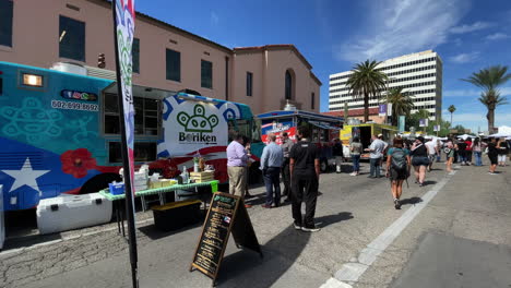 People-On-Annual-Tucson-Meet-Yourself-Festival-With-Food-Trucks-In-Tucson-City,-Arizona-USA