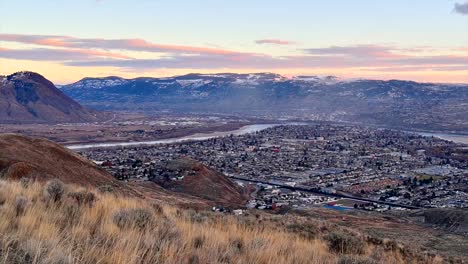 Golden-Hour-View-of-the-North-Shore-in-Kamloops,-British-Columbia
