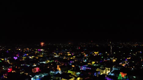 Feuerwerk-Auf-Dem-Fest-Von-Diwali-In-Punjab,-Indien
