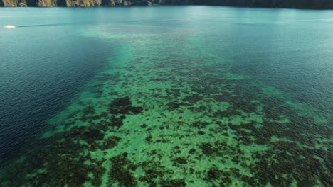 Antena-4k-De-Arrecifes-De-Coral-De-Color-Turquesa,-Coron,-Palawan-Filipinas