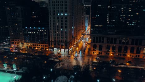 Parallax-Antenne-Der-Chicago-Street-Bei-Nacht-Im-Winter-2023-Mit-Futuristischer-Farbkorrektur-Und-Cyberpunk-Stimmung
