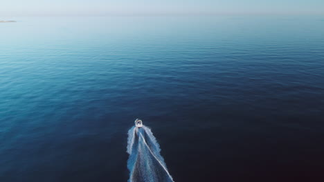 Aerial-view-of-speedboat-on-the-Mediterranean-Sea