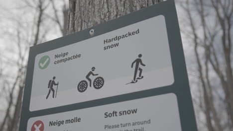 French-and-english-signs-for-winter-recreational-trails-quebec