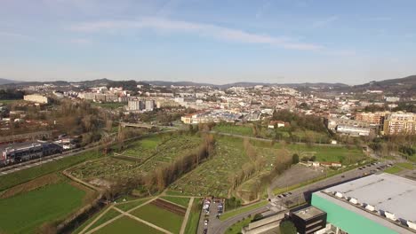 Jardín-Comunitario-En-La-Ciudad-De-Guimarães,-Portugal