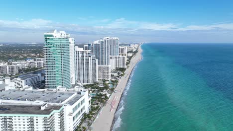 Hollywood,-FL,-beach-and-hotels,-Ocean-Ave