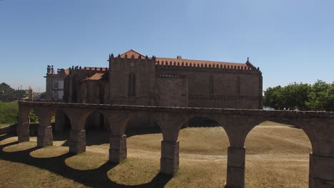 Aquädukt-Und-Kathedrale-Von-Vila-Do-Conde,-Portugal