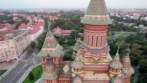 Drohne-Kreist-Um-360-Der-Orthodoxen-Rumänischen-Kathedrale