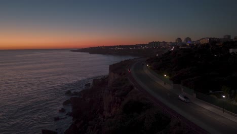 Erstaunlicher-Blick-Auf-Den-Berühmten-Mund-Der-Hölle-Namens-Boca-Do-Inferno-Im-Ozean-Lissabon-Bei-Riesigem-Sonnenuntergang
