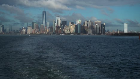 Skyline-Von-New-York-City-Von-Staten-Island-Ferry