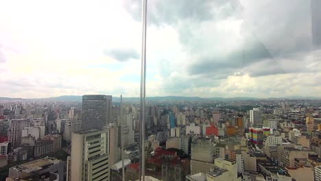 Sao-Paulo,-Blick-Auf-Die-Stadt-Vom-Dach-Des-Gebäudes