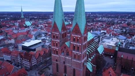 Iglesia-Medieval-En-Lübeck-Alemania