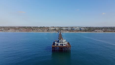 aerial-revealing-view-over-Oceanside-Pier-and-cityscape