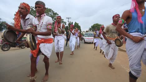 Sri-Lanka-Traditionelle-Tänzerparade-Am-25.-Dezember-2014,-Stadt-Athmallik