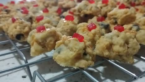 Red-pearl-biscuits-after-baking