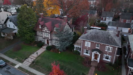 Aerial-establishing-shot-of-upscale-expensive-mansions-in-American-suburb