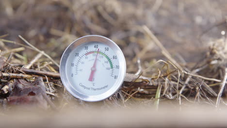 ZOOM-IN---a-compost-thermometer-showing-ideal-compost-temperature
