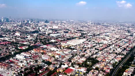 Shot-of-mexico-city-during-landing