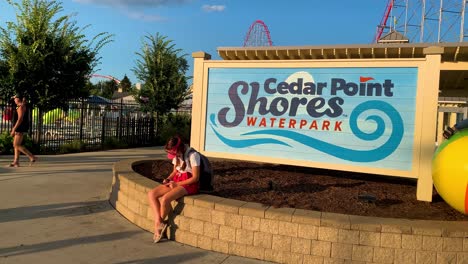 Parque-Acuático-Cedar-Point-Shores-Con-Atracciones-Y-Montañas-Rusas-En-Sandusky-Ohio,-Ee.uu.