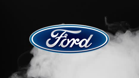 Illustrativer-Leitartikel-Des-Ford-Symbols,-Das-Erscheint,-Wenn-Rauch-überfliegt