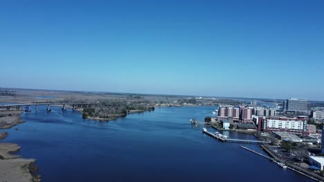 Aerial-view-looking-north-of-Wilmington,-NC-on-the-Cape-Fear-River
