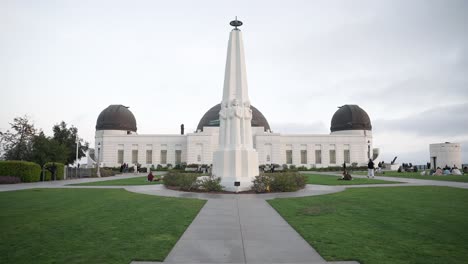Front-view-of-the-beautiful-Griffith-Observatory-in-Los-Angeles,-California
