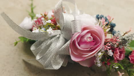 Wedding-bouquet-flowers-slowly-panning