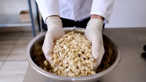 Cashew-nuts-for-vegan-cheese