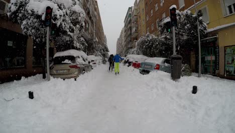 Madrids-Straßen-Sind-Während-Des-Größten-Schneefalls-Des-Jahrhunderts-Nach-Dem-Sturm-Namens-Filomena-Mit-Schnee-Bedeckt