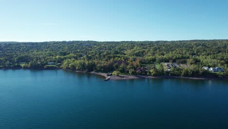 Drone-aerial-view-of-lake-superior-shoreline-in-the-early-fall