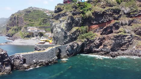 Blick-Auf-Die-Küste-Von-Ponta-Do-Sol-Auf-Madeira