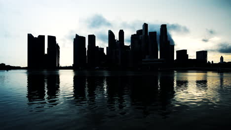 Silhouette-of-the-CBD-in-Singapore-during-sunset