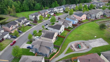 Aerial-shot-of-a-suburban-neighborhood-in-America-with-a-private-playground