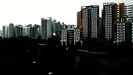 Zeitraffer-über-Das-Wohnbauamt-Hdb-Wohnhochhäuser-In-Punggol-In-Singapur