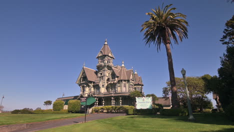 Outside-of-the-famous-Carson-Mansion-in-Eureka,-California
