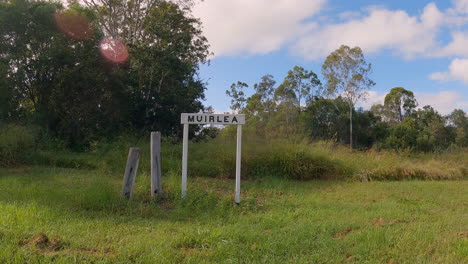 Sitio-Patrimonial-De-La-Estación-De-Muirlea-A-Lo-Largo-De-La-Antigua-Línea-Ferroviaria,-Sendero-Ferroviario-Del-Valle-De-Brisbane,-Qld-4k
