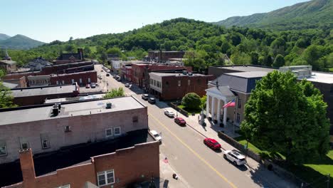 slow-push-aerial-into-the-tazewell-county-courthouse-in-tazewell-virginia