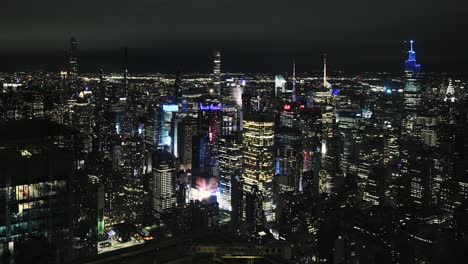 Die-Wunderschöne-Skyline-Von-New-York-Manhattan-Am-Frühen-Abend