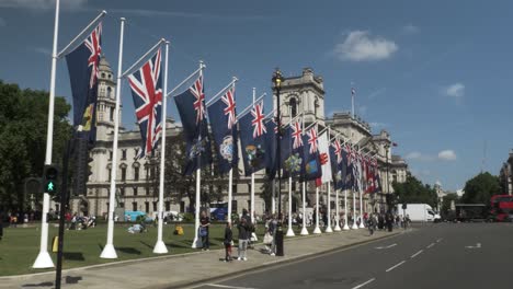 Banderas-De-La-Nación-De-La-Commonwealth-En-El-Parliament-Square-Garden-En-Londres