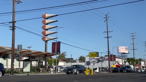 Iconic-Norms-Restaurant-on-a-typical-California-street-corner-in-daytime