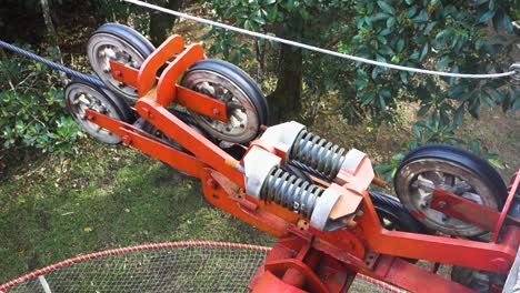 pulley-gear-chain-transmission,-accessory-equipment-for-cable-car-transport