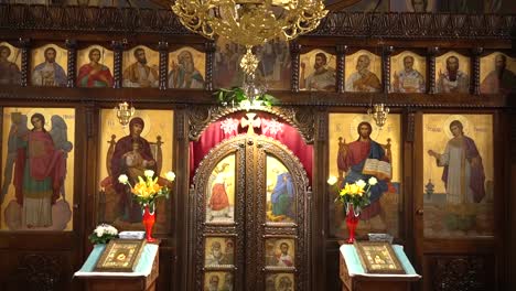 Heiligenbilder-Der-Heiligen-In-Der-Serbisch-orthodoxen-Kirche