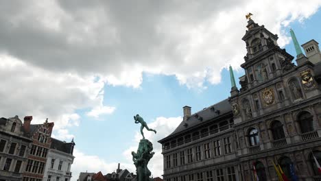 Dunkle-Wolken-über-Der-Stadt-Antwerpen,-Belgien