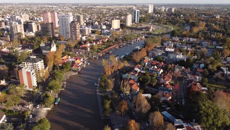 Cityscape-of-Tigre-in-Buenos-Aires-around-small-water-streams