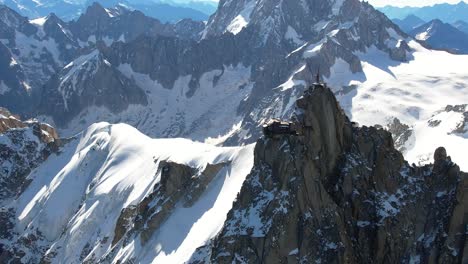 Descripción-General-De-La-Hermosa-Cordillera-Del-Monte-Everest---Toma-Aérea-De-Drones