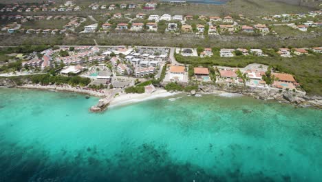 Aerial-establishing-shot-of-the-vacation-houses-area-on-Curacao