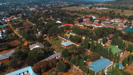 Vista-Aérea-De-La-Ciudad-De-Morogoro-En-Tanzania