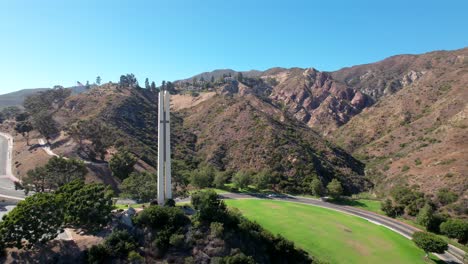 The-Phillips-Theme-Tower-outside-Pepperdine-University-in-California,-America