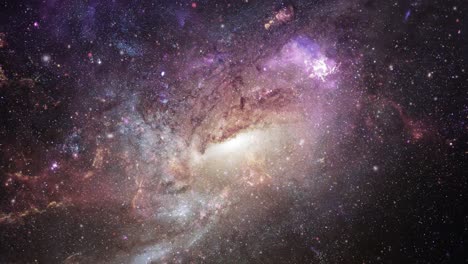 Galaxia-Que-Brilla-Intensamente-En-El-Gran-Universo