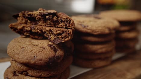 A-pile-of-chocolate-chip-cookies