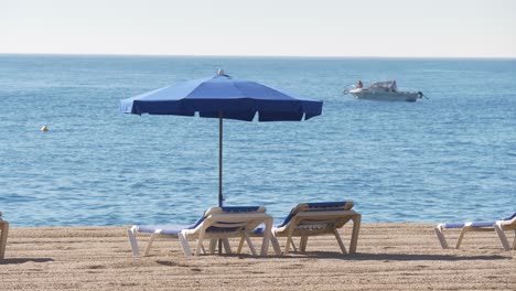 Beach-sand-hammocks-Mediterranean